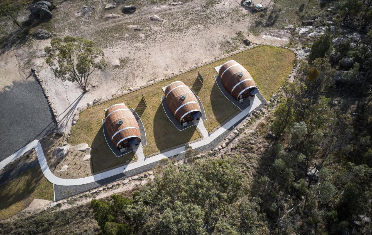 Barrel View Luxury Cabins Ballandean Exterior foto